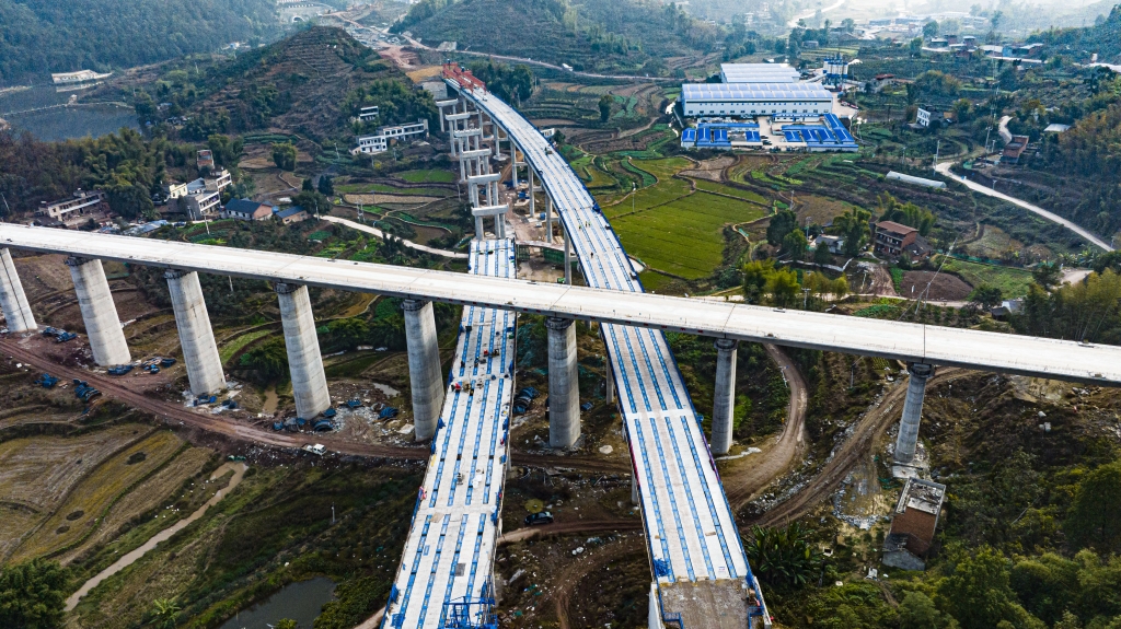 �׼��Ŵ���2